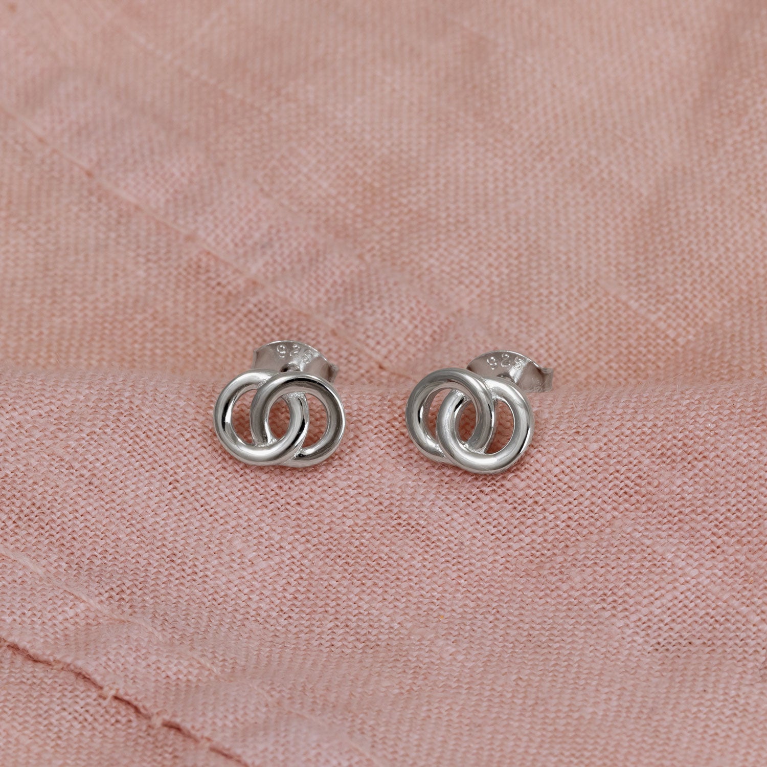 Interlocking Circles Stud Earrings