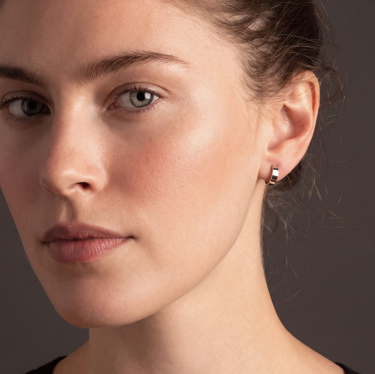 Hinge Hoop Earrings - Small Squared