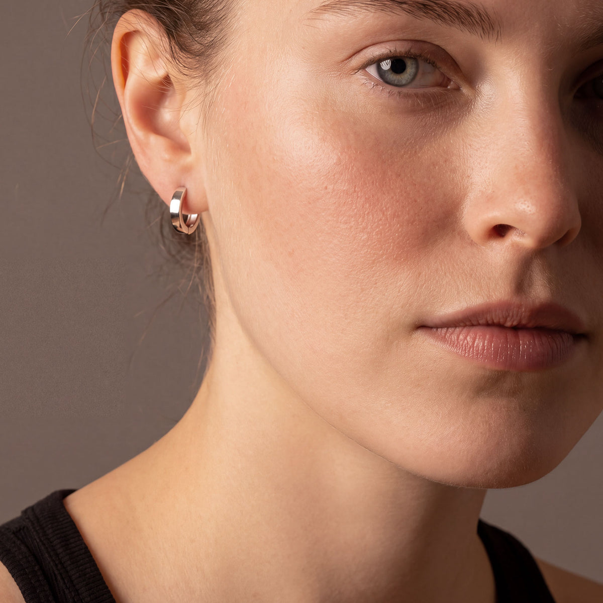Hinge Hoop Earrings - Medium Squared