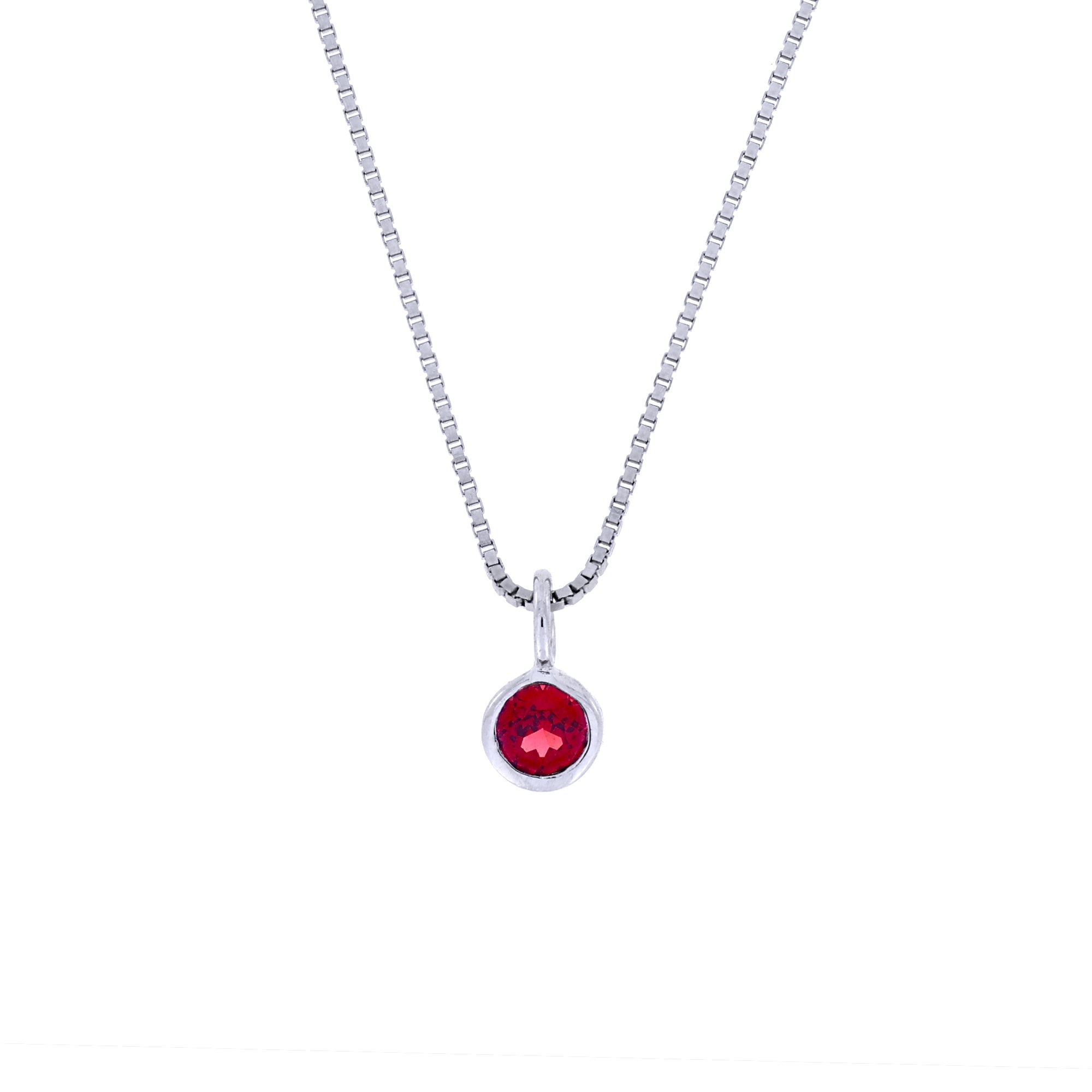 Elegant sterling silver necklace featuring a round garnet pendant, showcasing expert British craftsmanship with a sleek, modern design from Azendi’s collection.