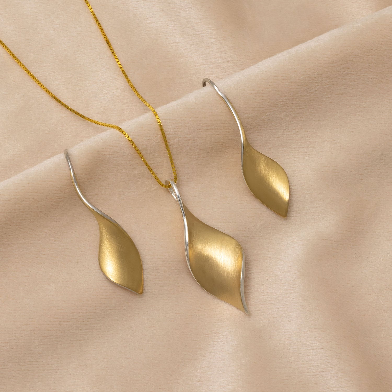 Yellow Gold Vermeil Twist Drop Earrings