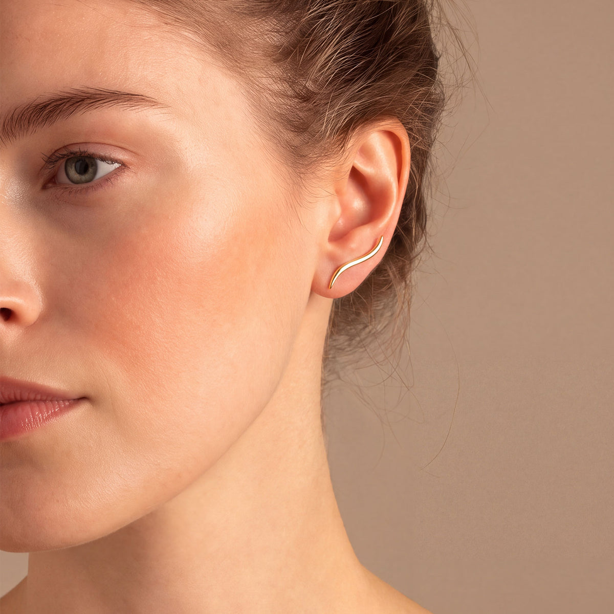 Wave Ear Climber