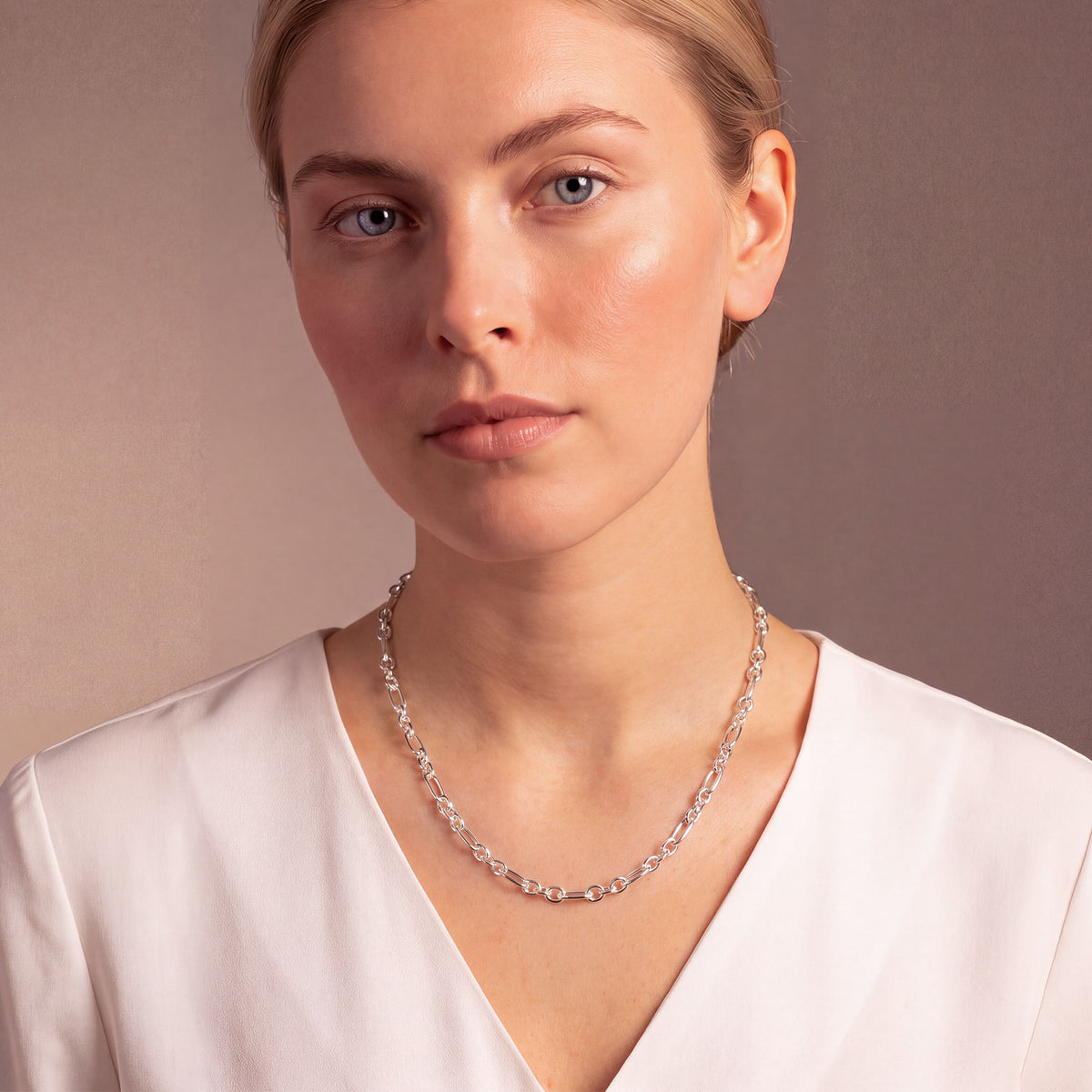 Silver Oval Links Necklace