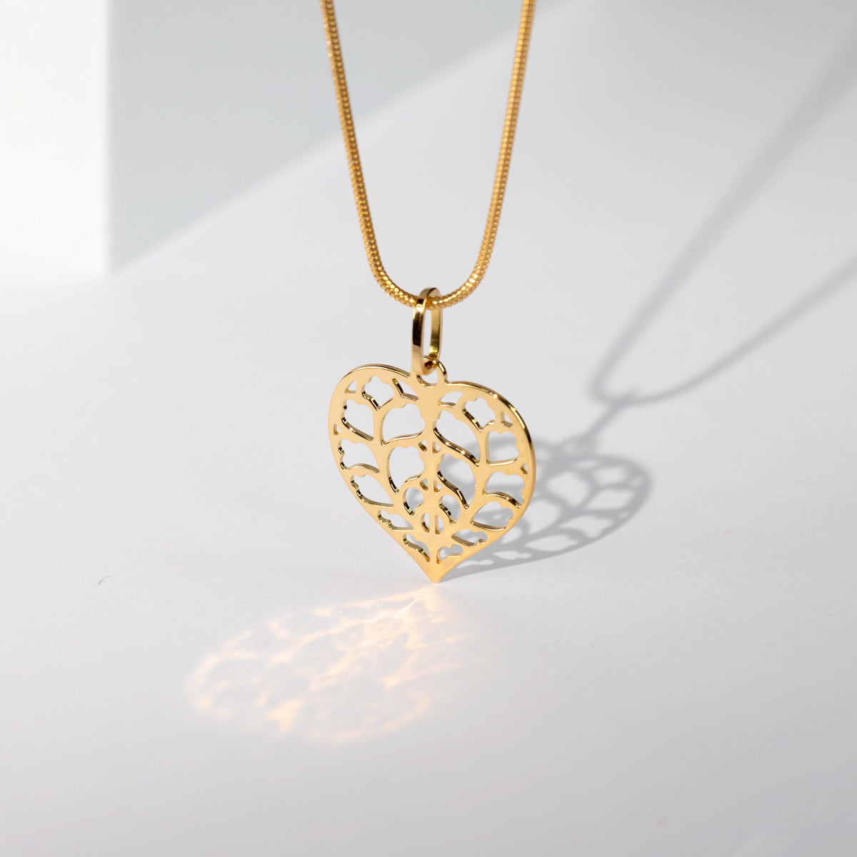 Limited Edition 18ct Yellow Gold Heart of Yorkshire 3cm Pendant