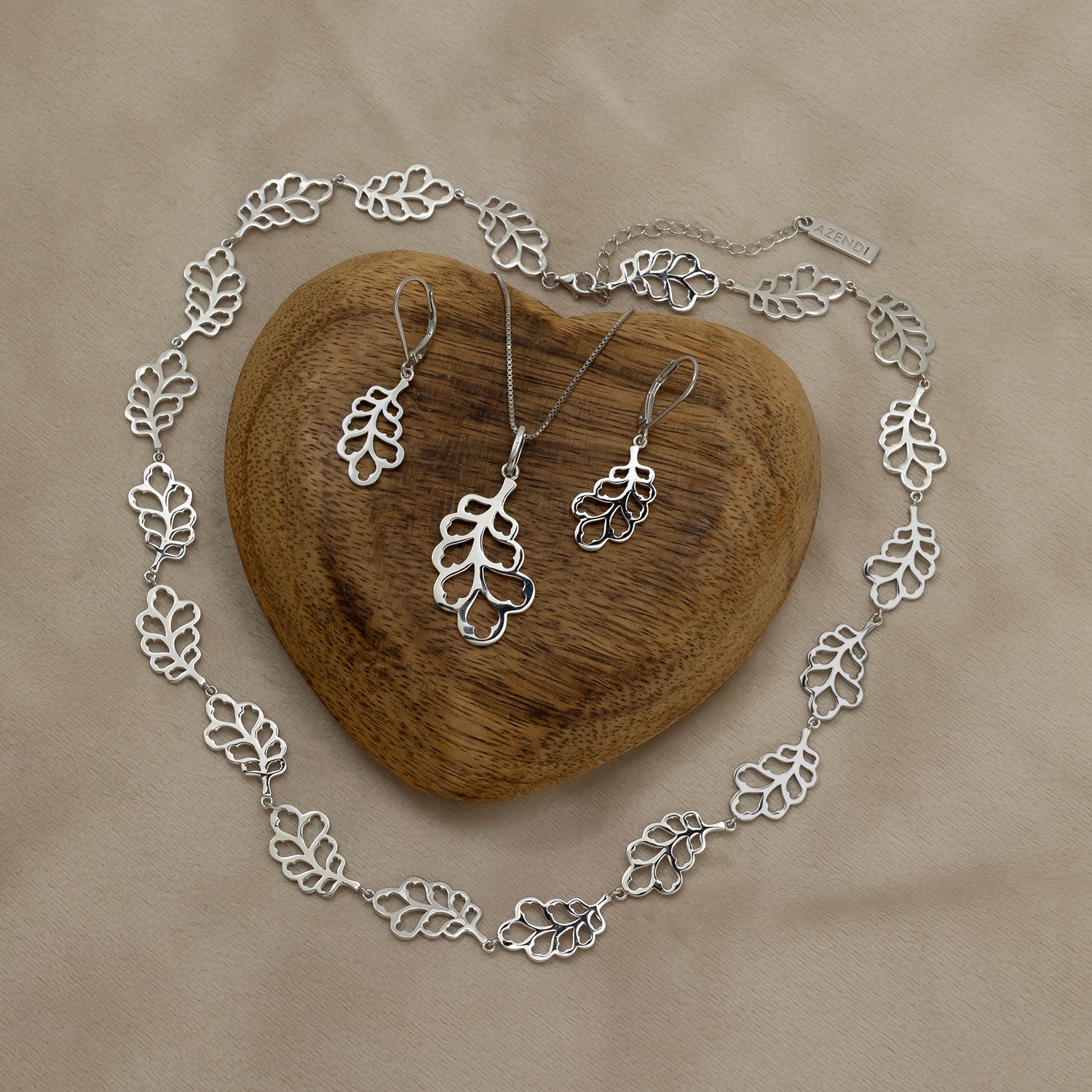 Yorkshire Oak Leaf Linked Necklace