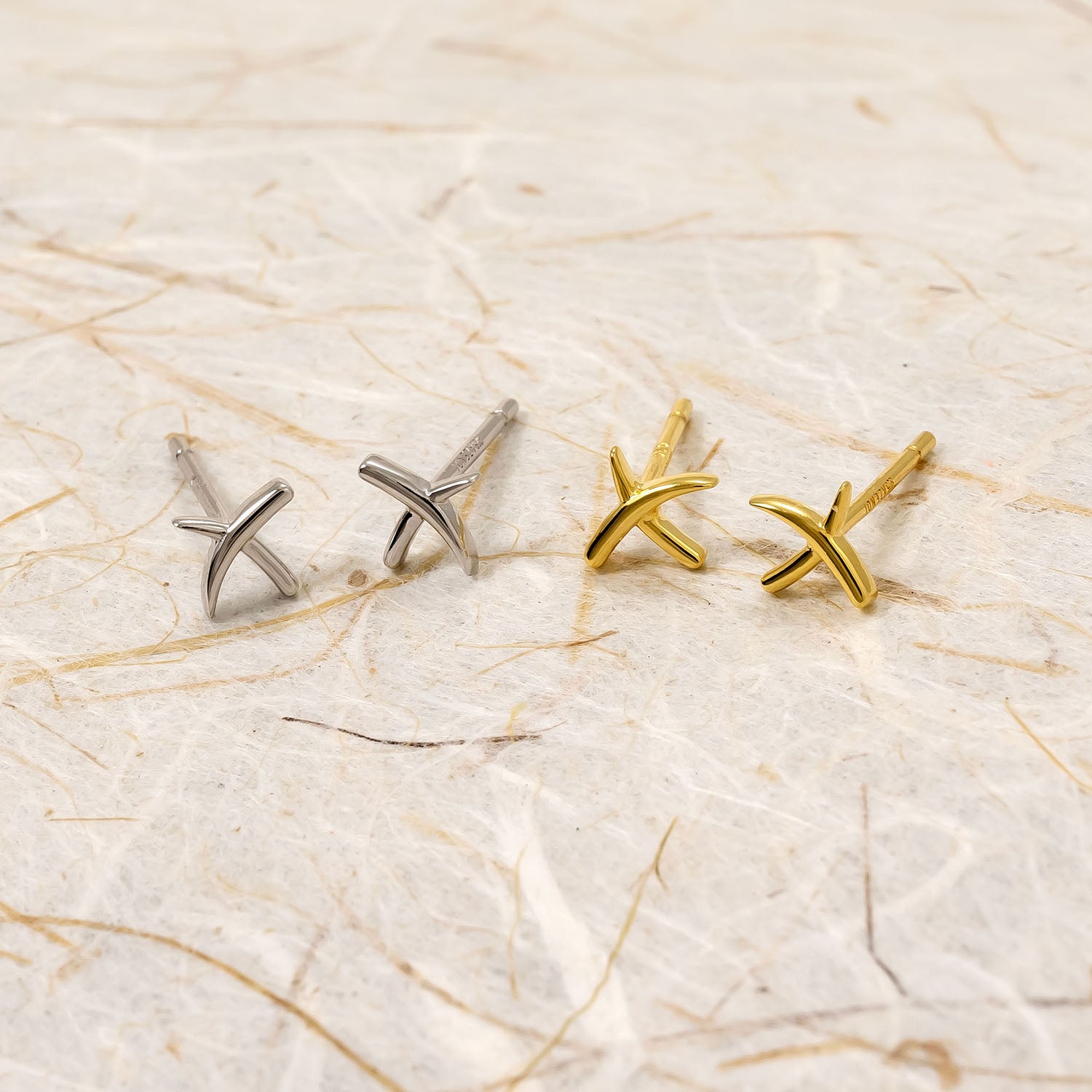 Polished Kisses Stud Earrings