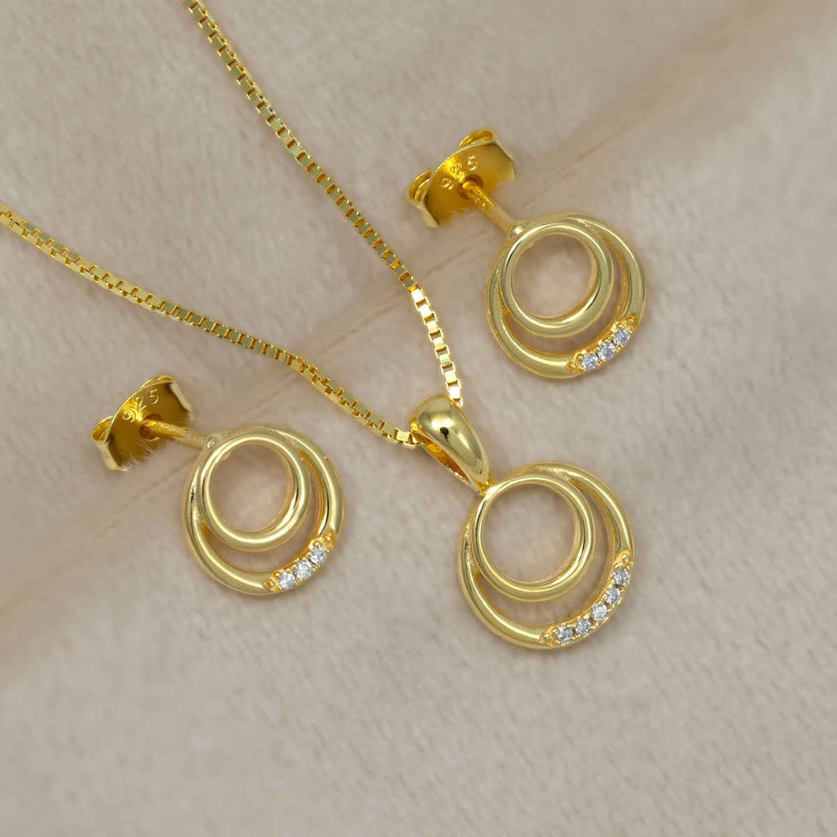 Gold Vermeil & 0.02 Carat Lab Grown Diamond Double Circles Pendant