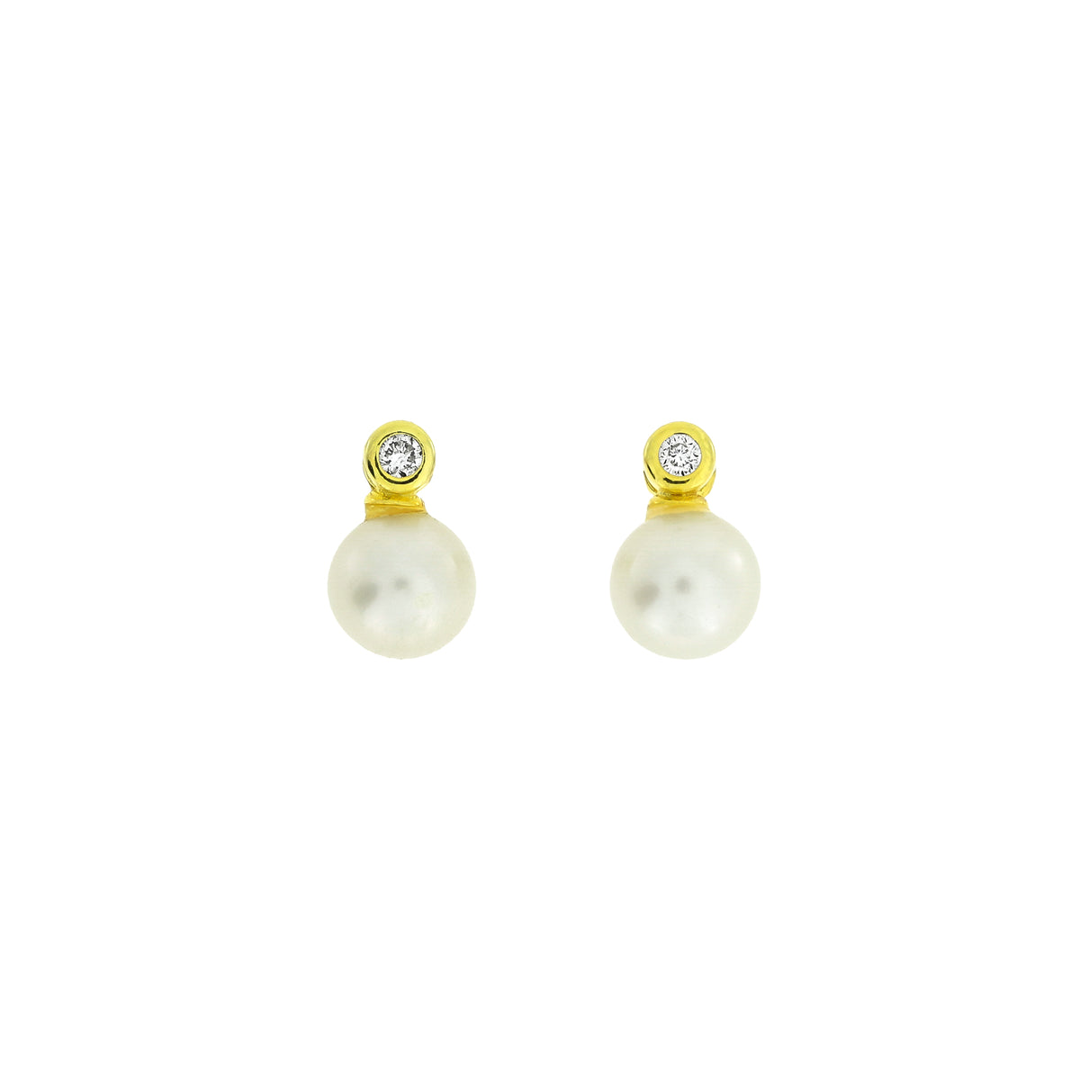 Pair of gold vermeil stud earrings featuring lustrous freshwater pearls beneath small lab-grown diamond accents, combining classic elegance with contemporary fine jewelery design.