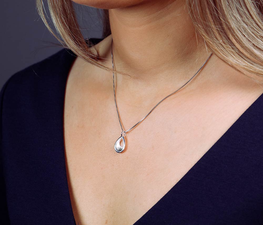 Silver Teardrop Pendant