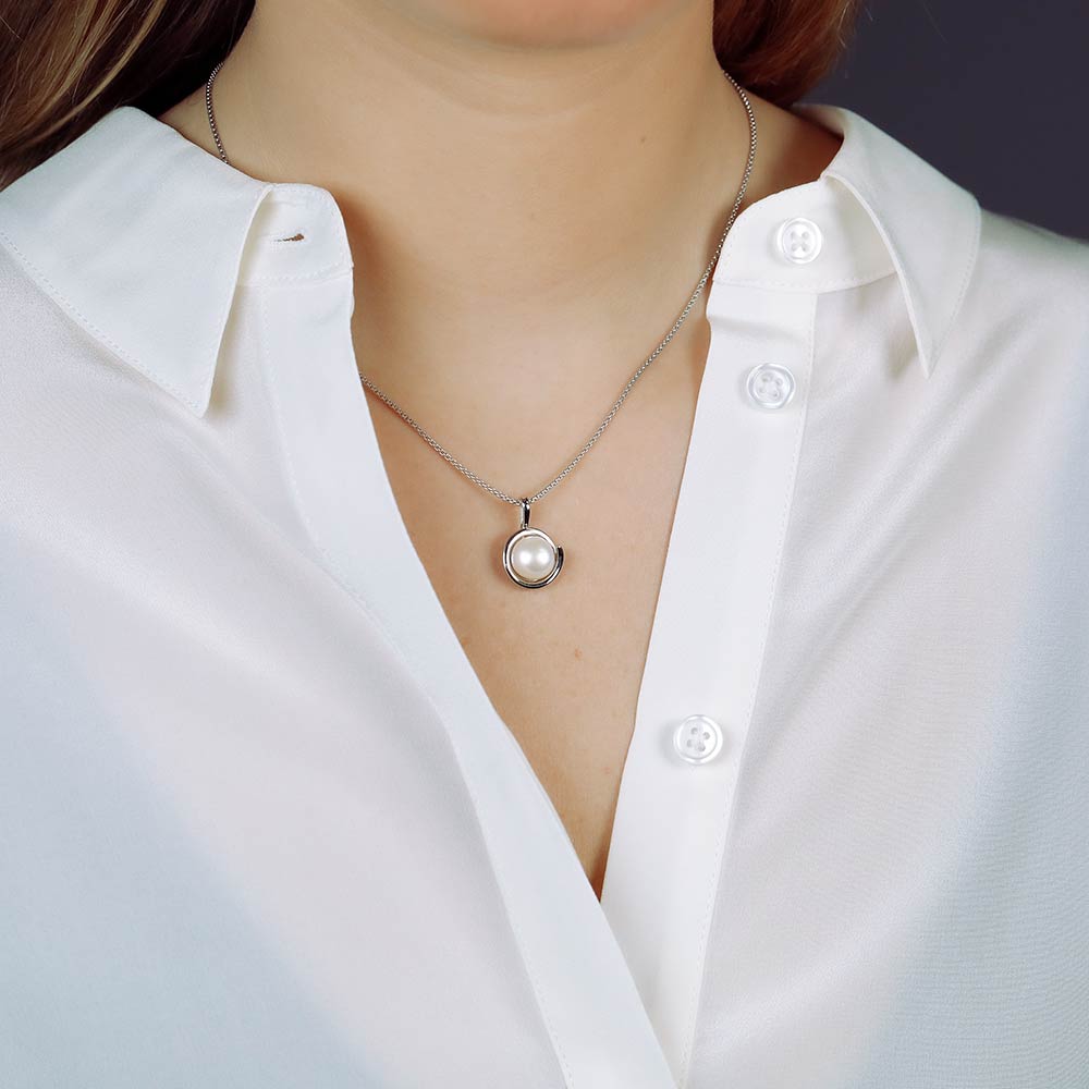 Spiral Set Pearl Pendant