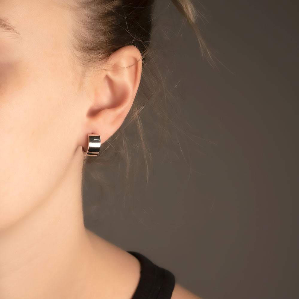 Hinge Hoop Earrings - Medium Wide