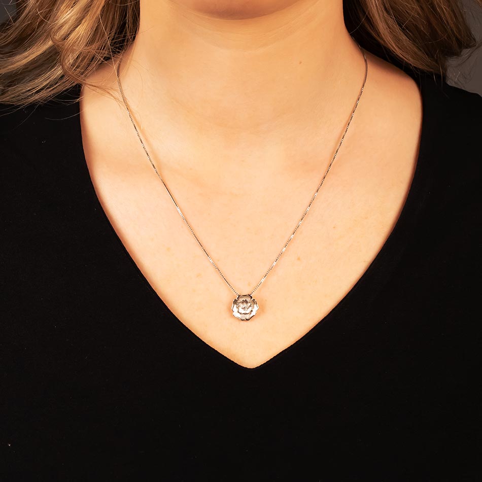 Sterling Silver Yorkshire Rose Necklace - Frosted