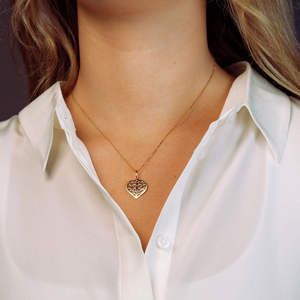 9 Carat Yellow Gold Heart of Yorkshire Pendant