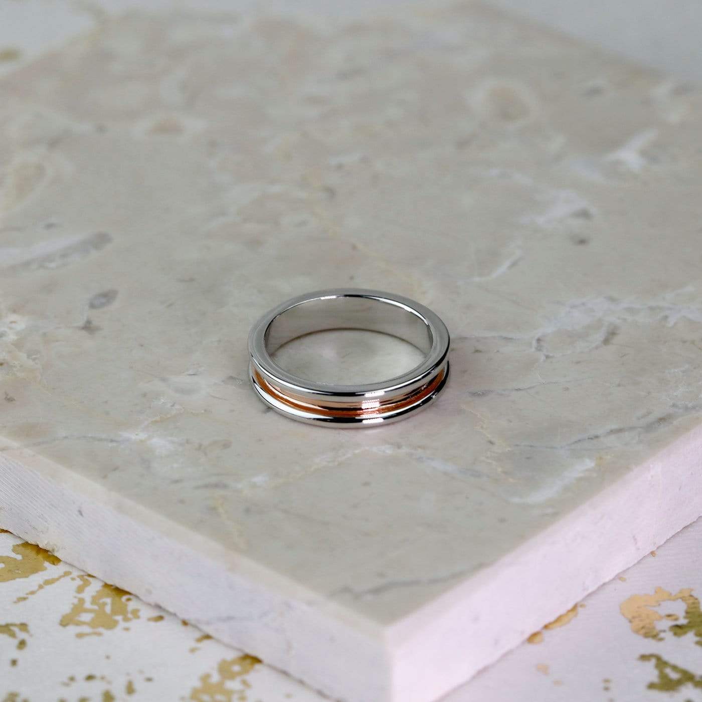 Metropolitan Slim Concave Ring