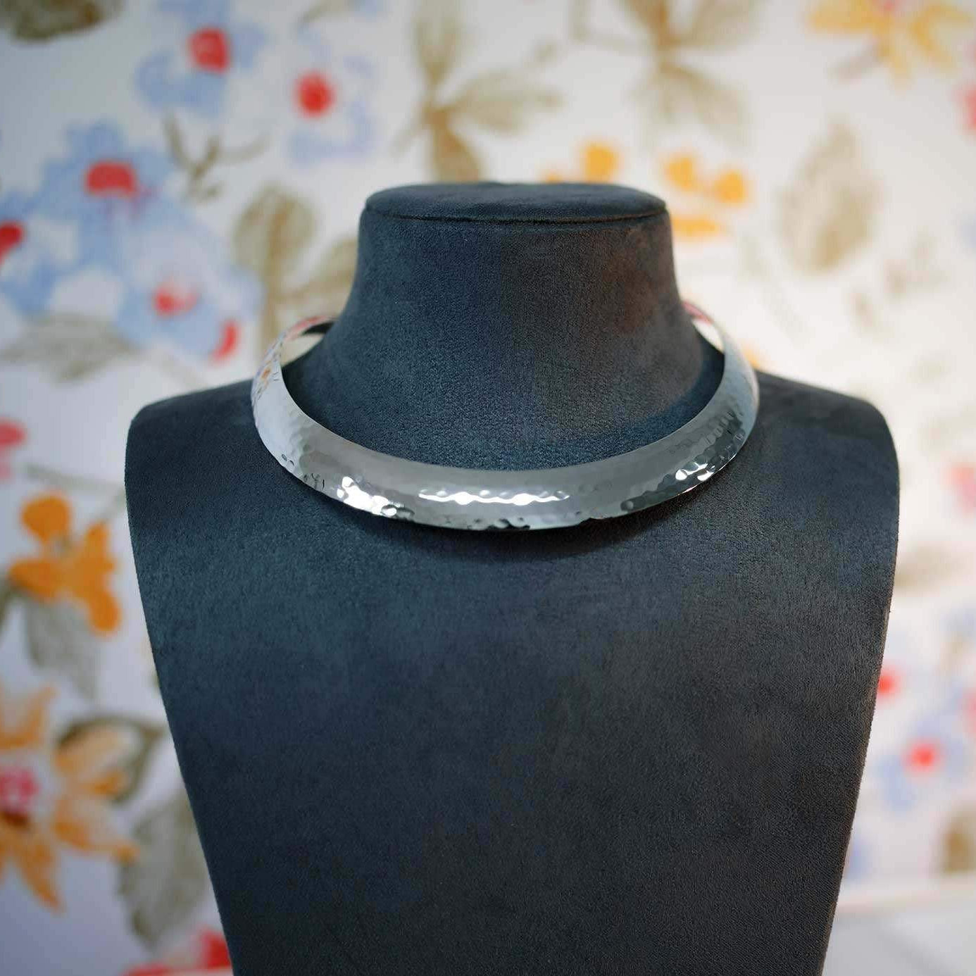 Silver Planished Collar Necklace