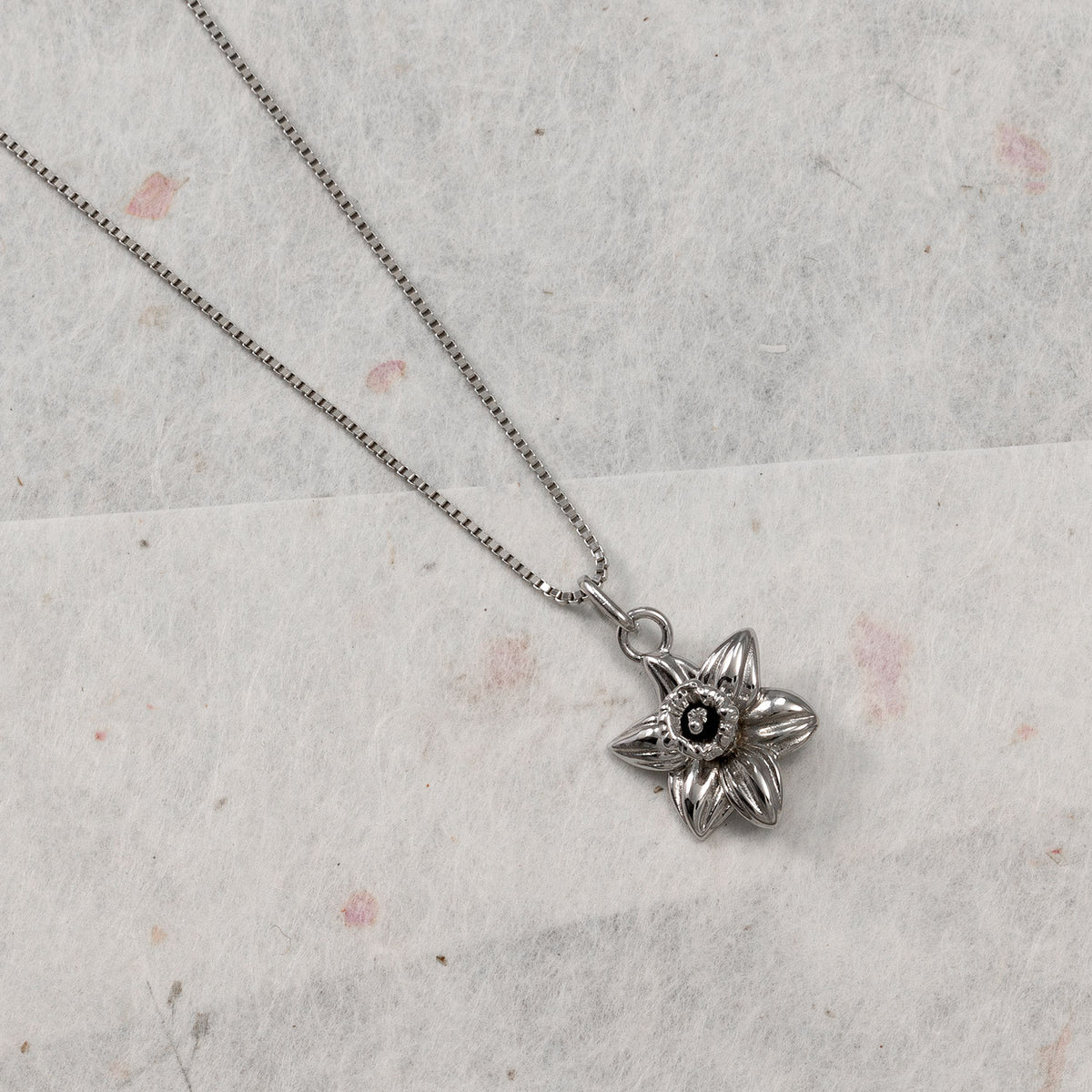 Silver Mini Daffodil Pendant