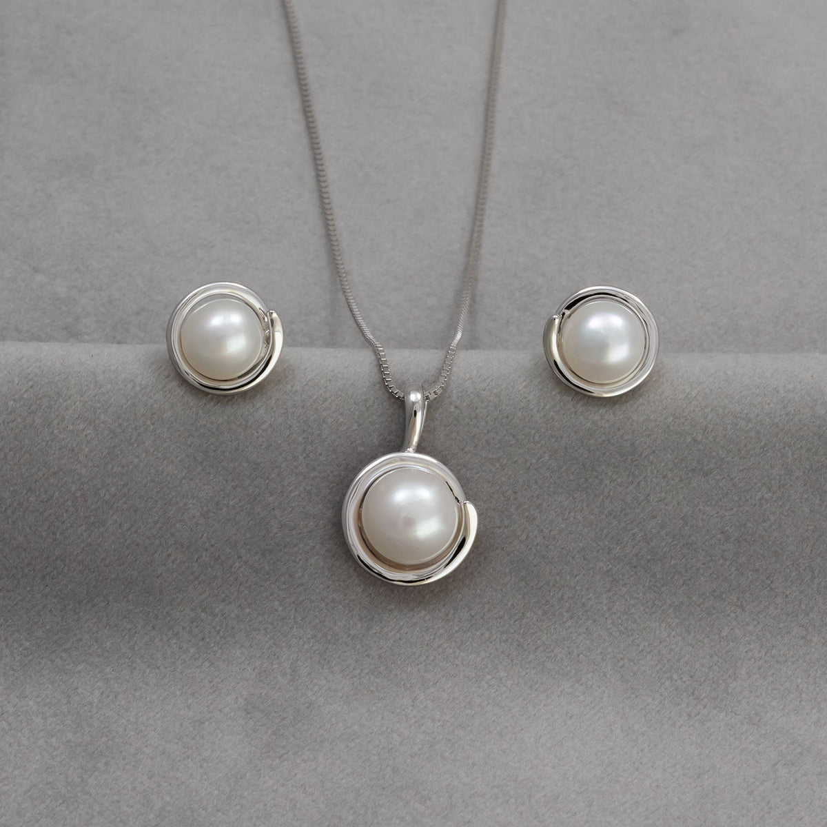 Spiral Set Pearl Studs