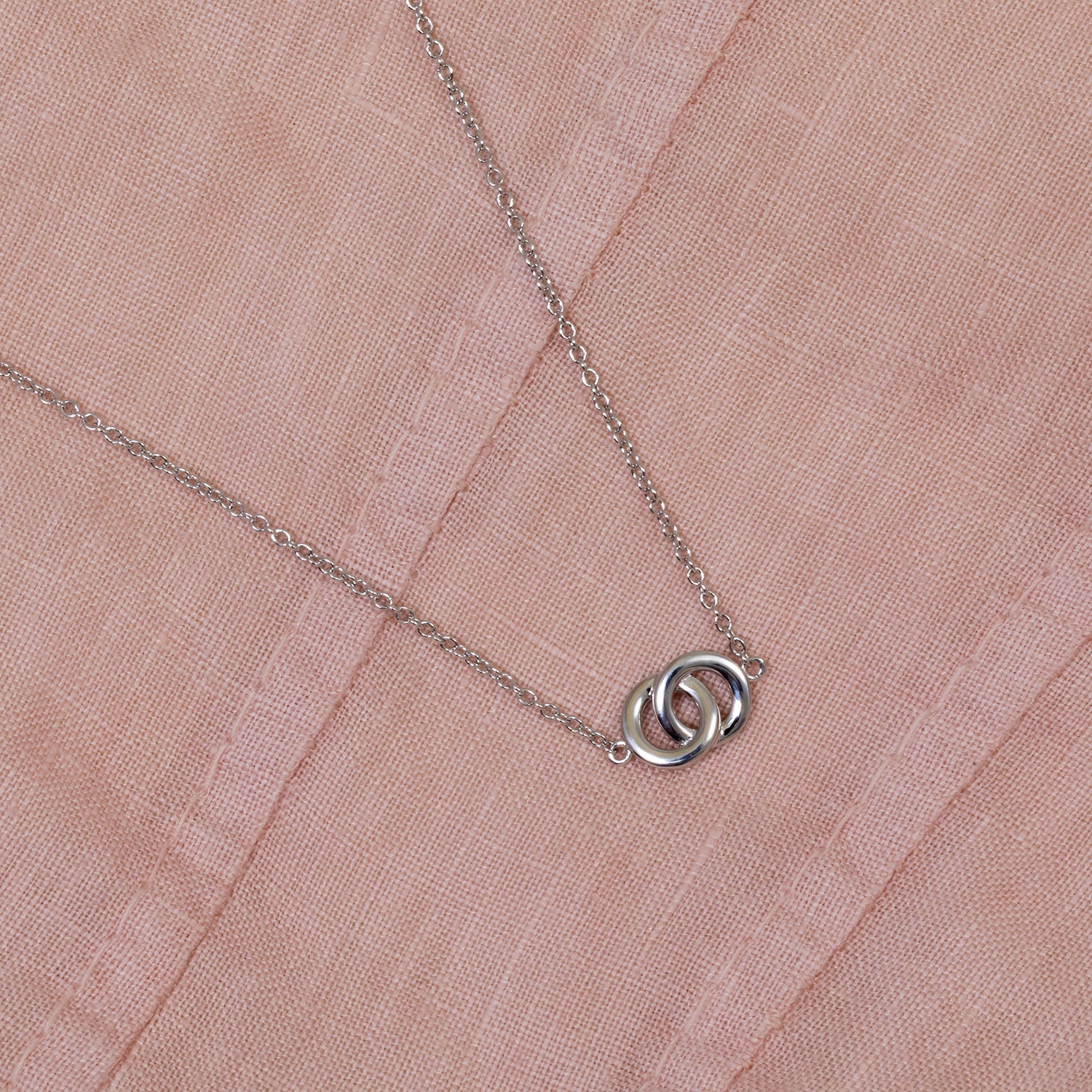 Interlocking Circles Necklace