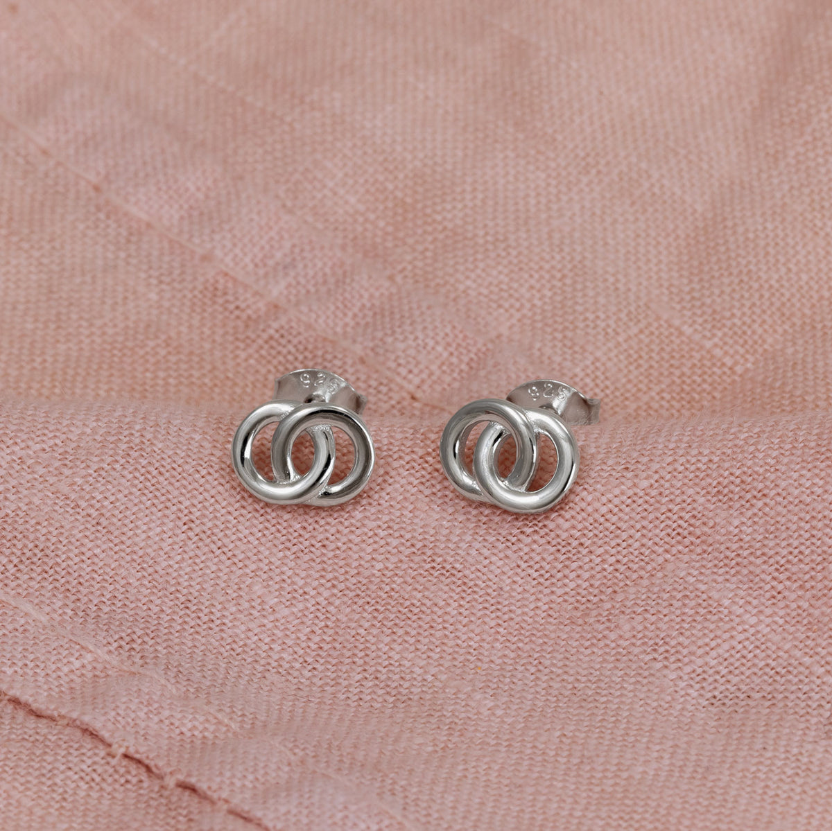 Interlocking Circles Stud Earrings