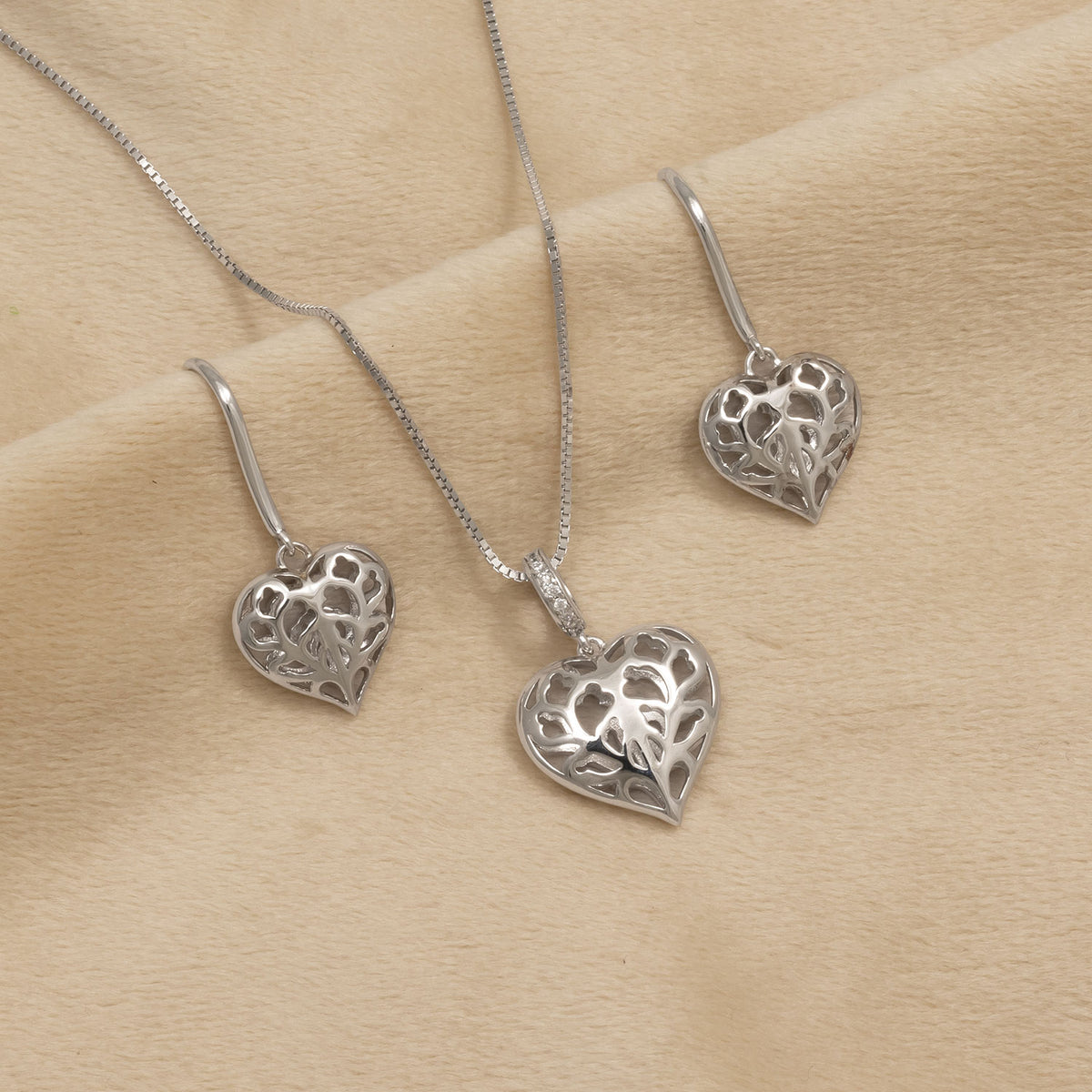 Silver Hanging Heart of Yorkshire Pendant