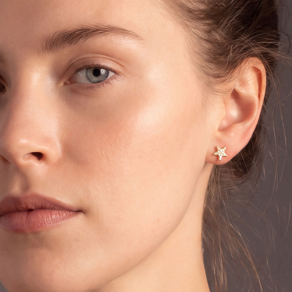 Little Pavé Star Stud Earrings - Yellow Gold Vermeil