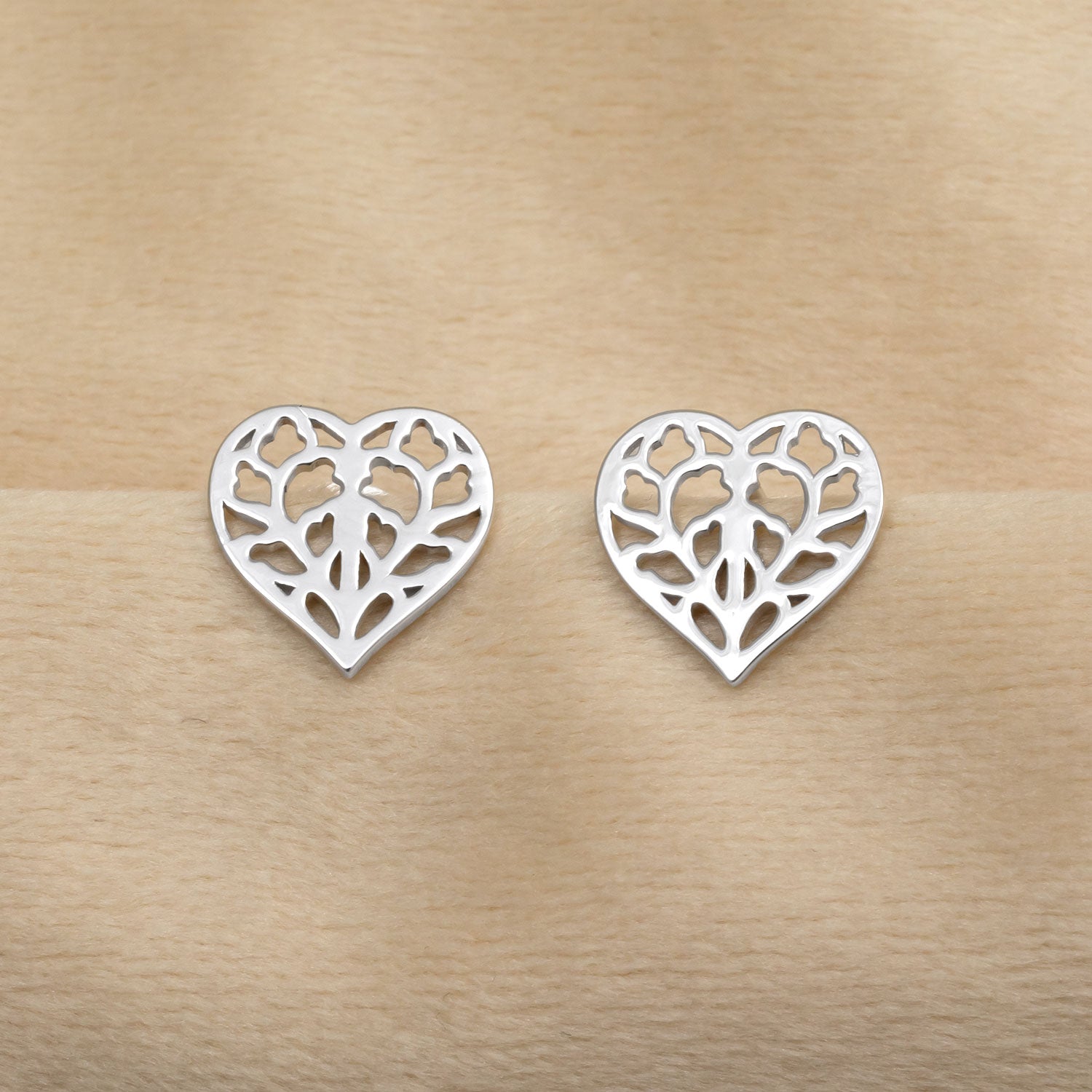 Silver Detailed Heart of Yorkshire Studs