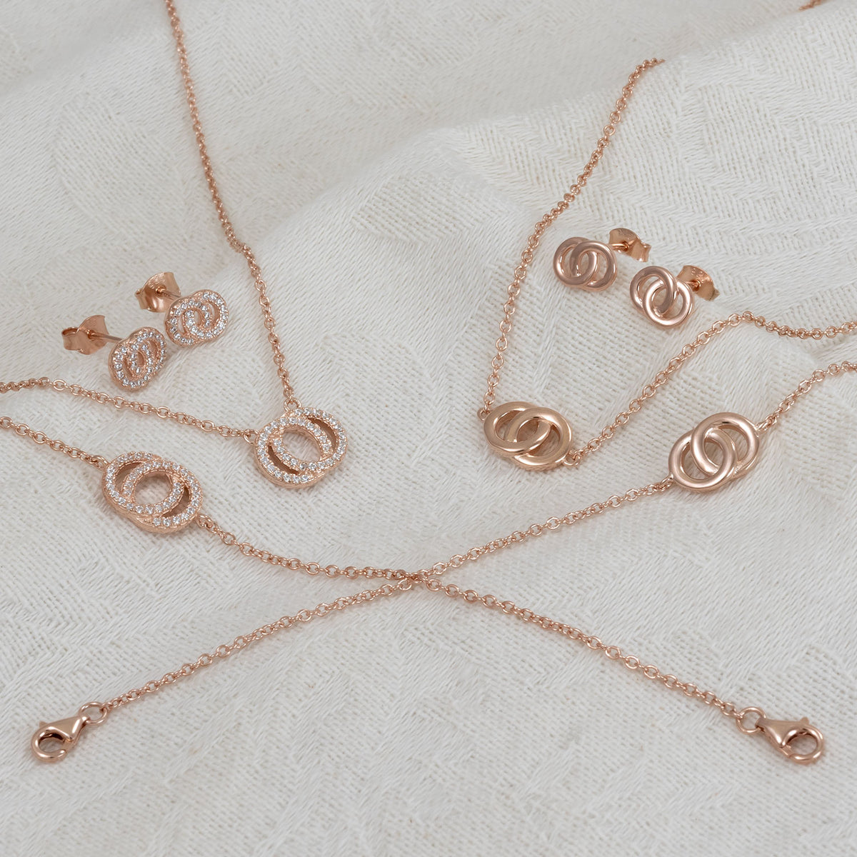Rose Gold Vermeil Interlocking Circles Necklace