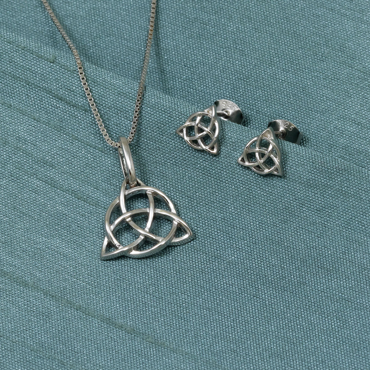 Silver Celtic Trinity Knot Pendant