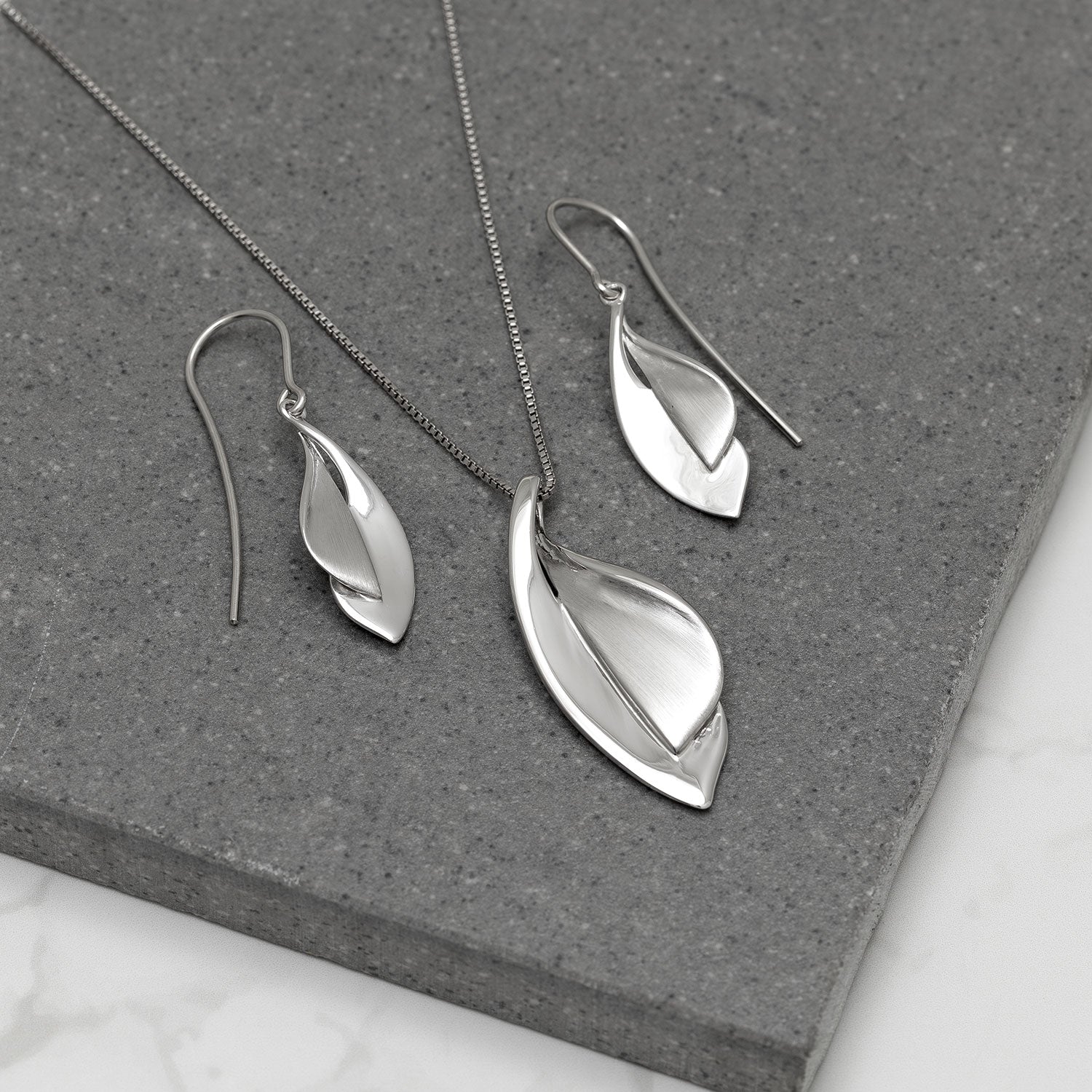 Silver Double Leaf Pendant
