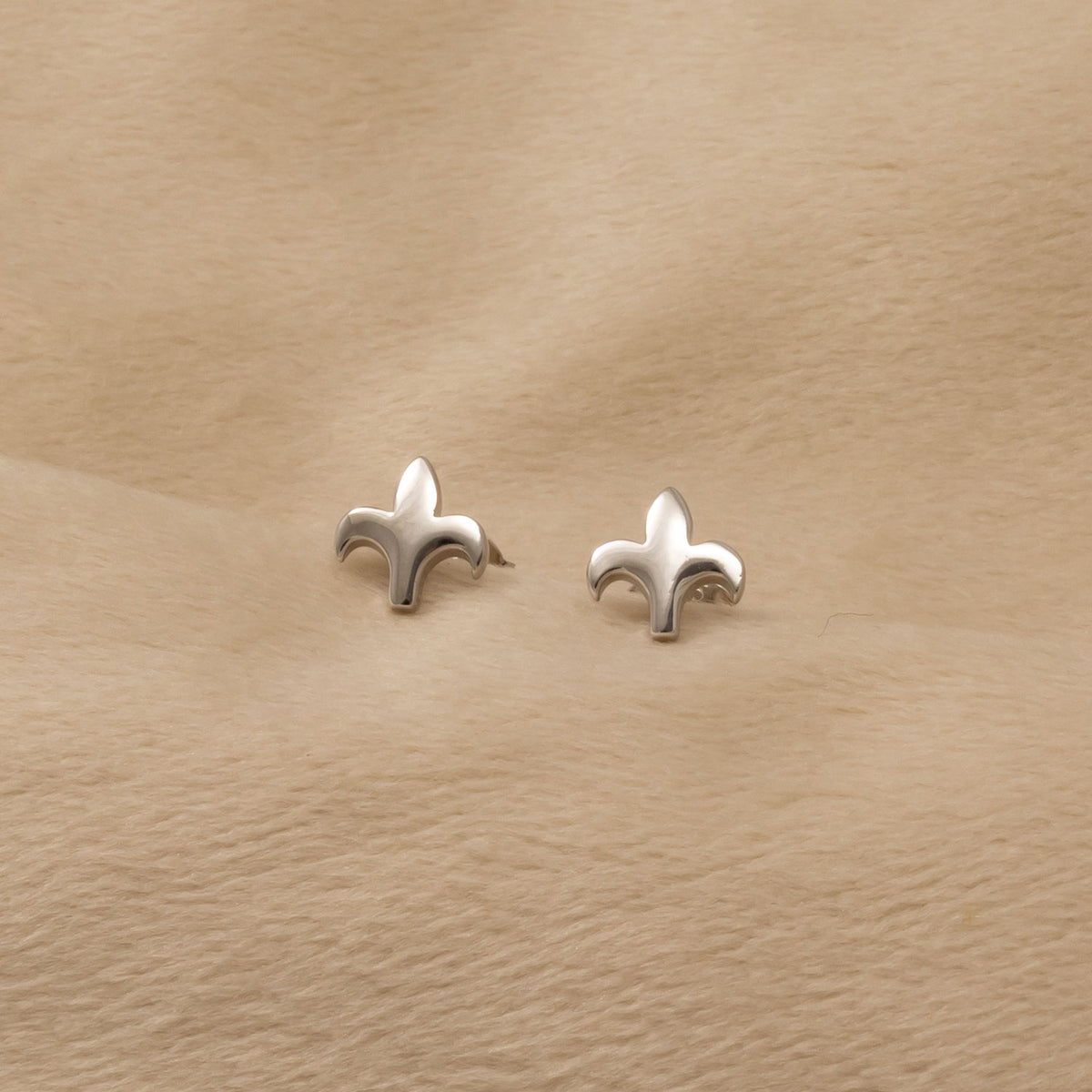 Silver Fleur de Lis Stud Earring