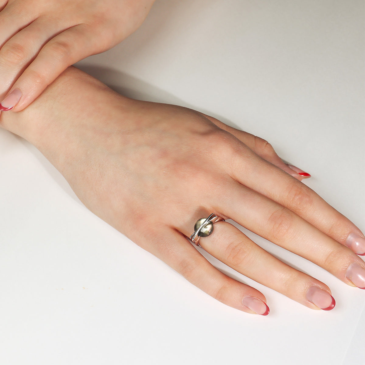 Round Grey Mother of Pearl Crossover Ring