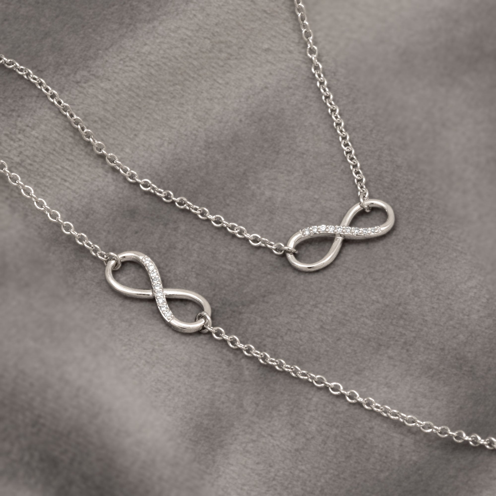 Silver & Pavé 0.11 Carat Lab Grown Diamond Infinity Bracelet