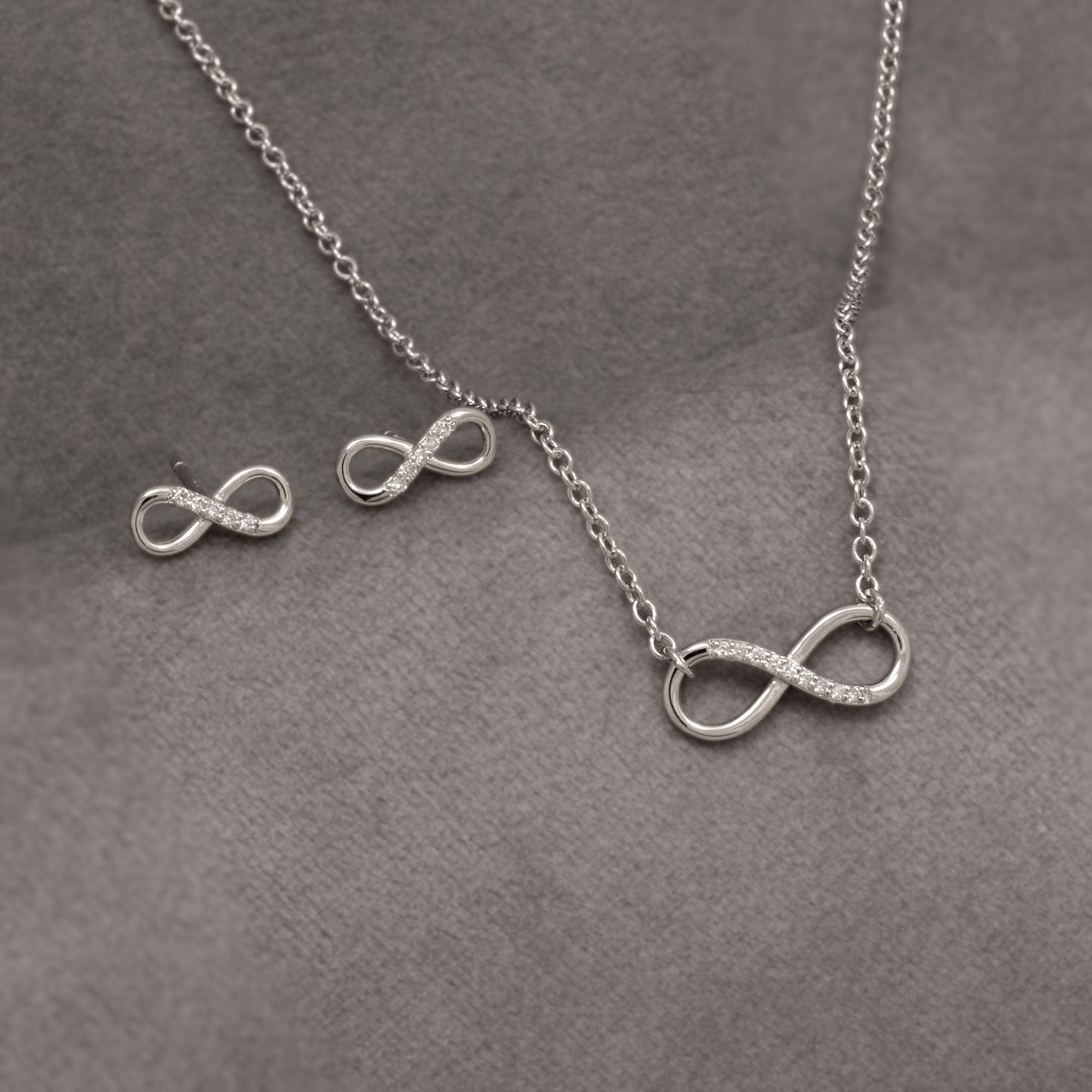 Silver & Pavé 0.11 Carat Lab Grown Diamond Infinity Necklace