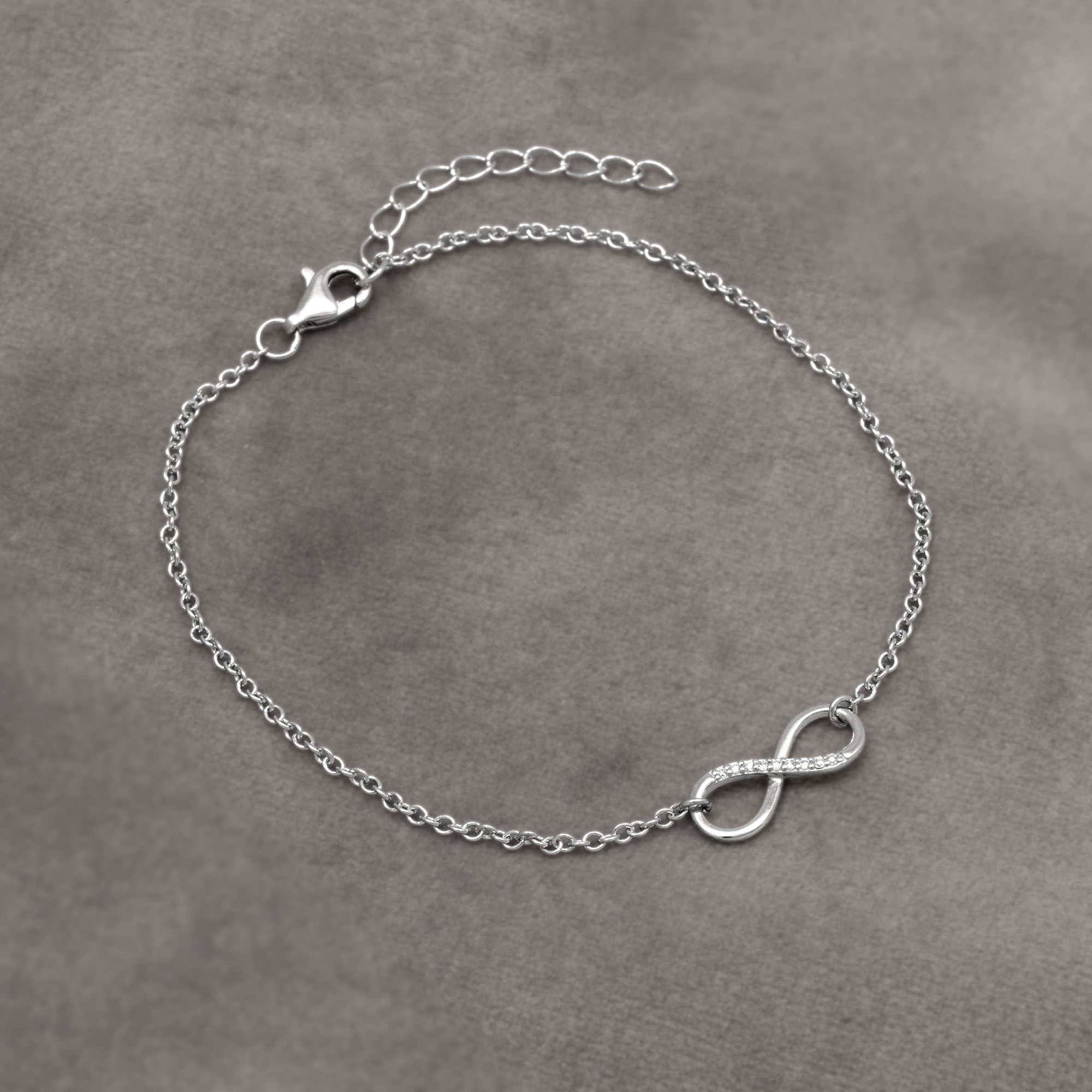 Silver & Pavé 0.11 Carat Lab Grown Diamond Infinity Bracelet