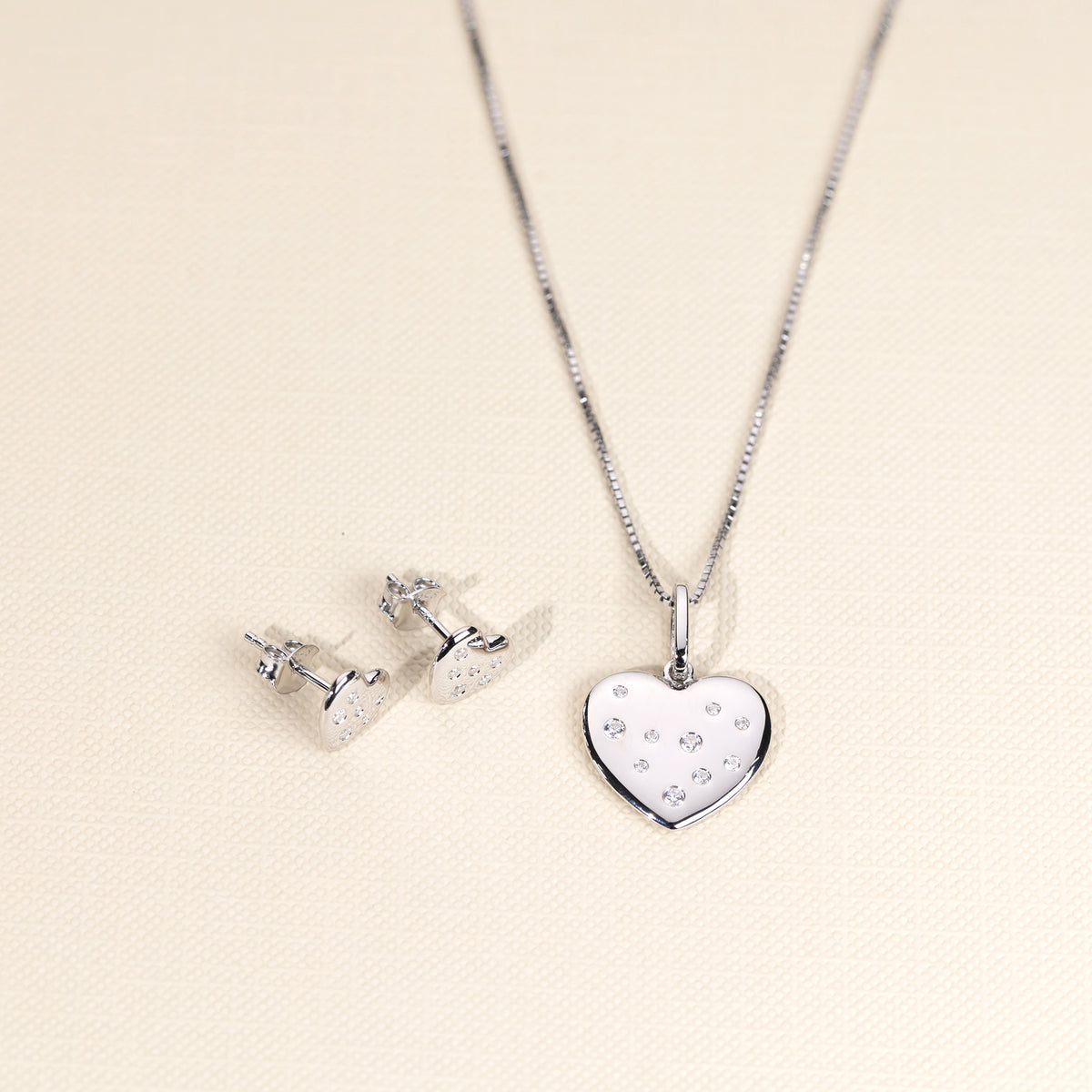 Sterling Silver Scattered Stones Heart Pendant