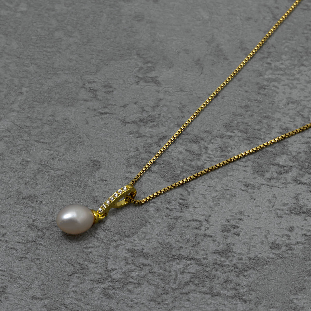 Gold Vermeil & Pavé Oval Pearl Pendant
