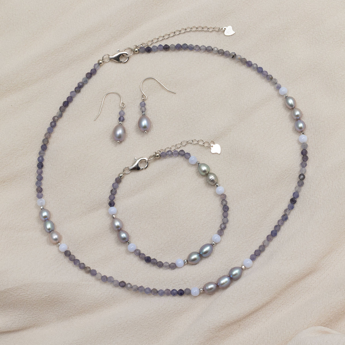 Iolite and Freshwater Pearl Bracelet