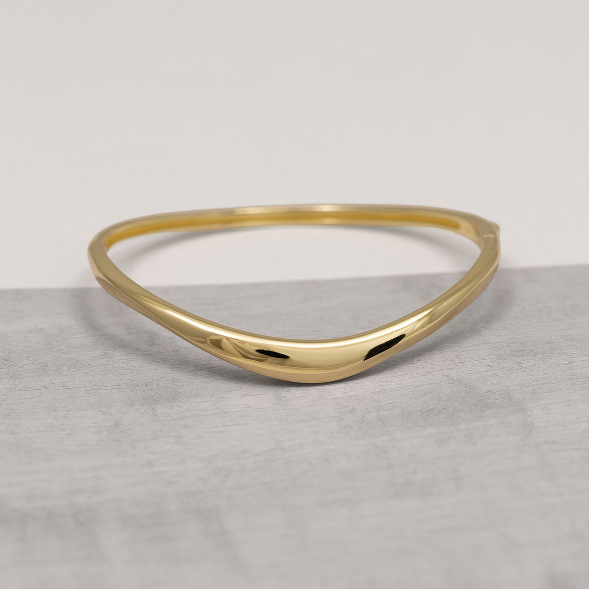 Silver Slim Wave Hinged Bangle