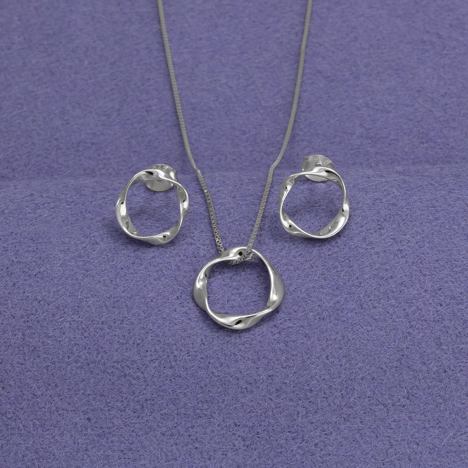 Silver Twisting Circle Stud Earrings