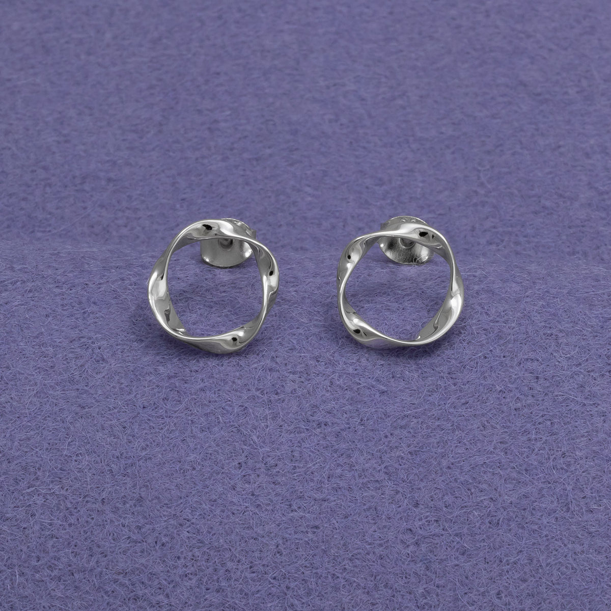 Silver Twisting Circle Stud Earrings