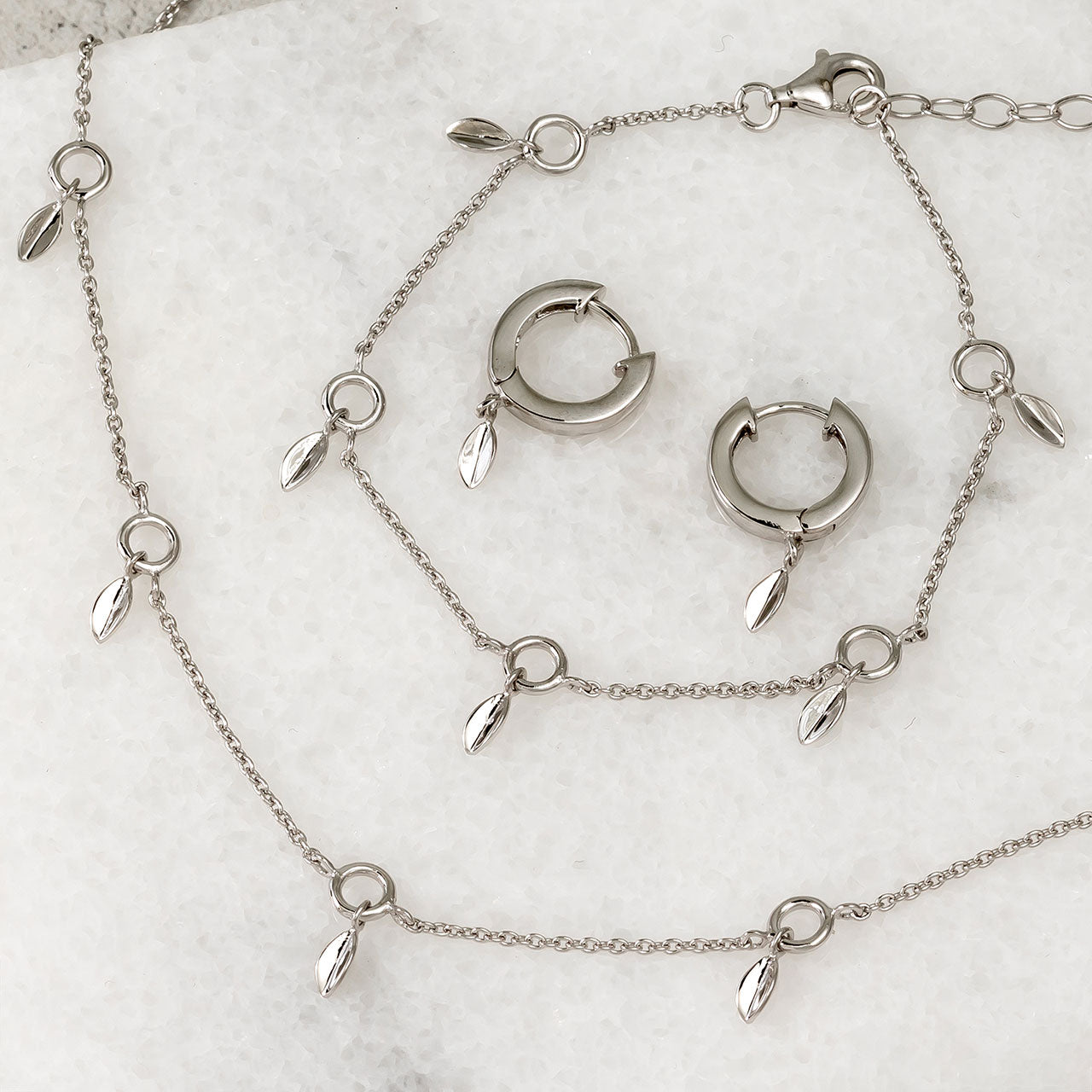 Delicate Leaves Necklace