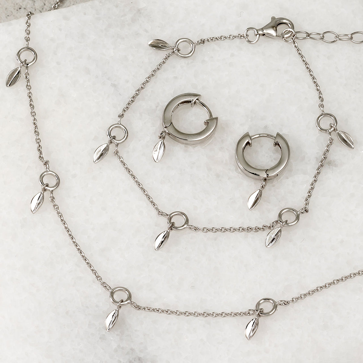 Delicate Leaves Bracelet