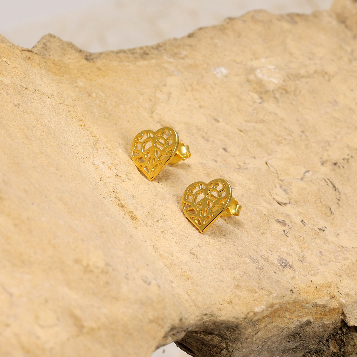 Gold Vermeil Detailed Heart of Yorkshire Studs