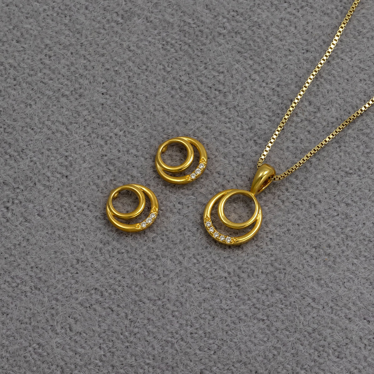 Gold Vermeil & 0.02 Carat Lab Grown Diamond Double Circles Pendant