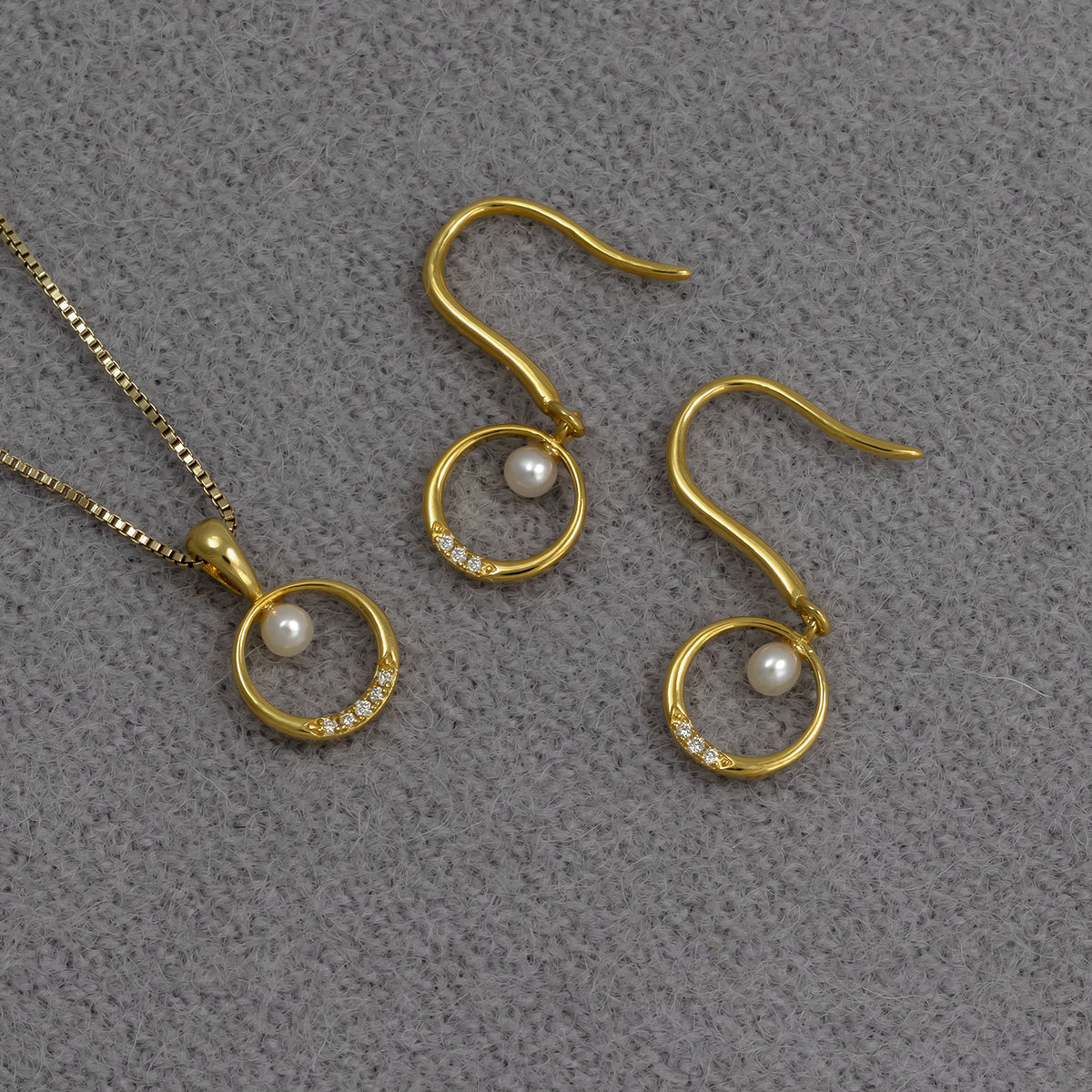 Gold Vermeil, Freshwater Pearl & 0.025 Carat Lab Grown Diamond Circle Drop Earrings