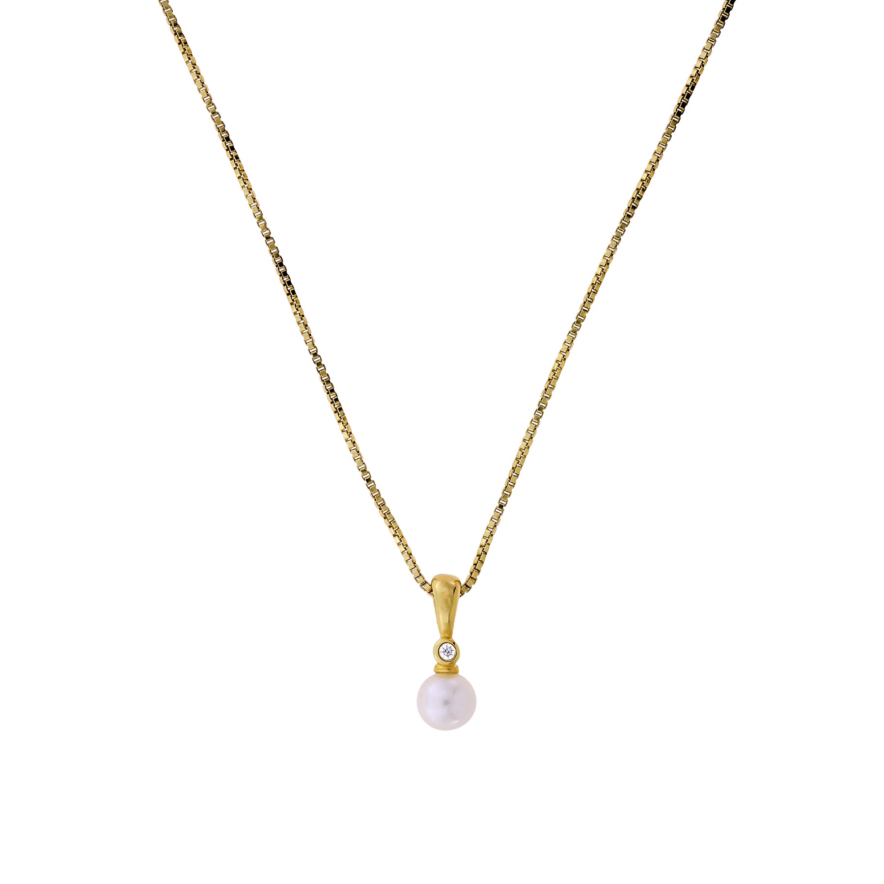 Gold Vermeil, Freshwater Pearl & 0.015 Carat Lab Grown Diamond Pendant