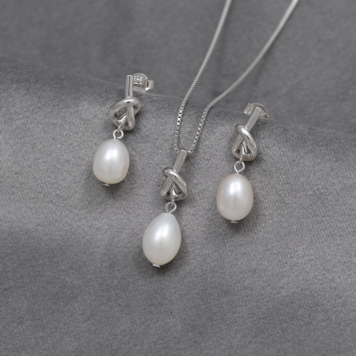 Sterling Silver Knot Pearl Pendant