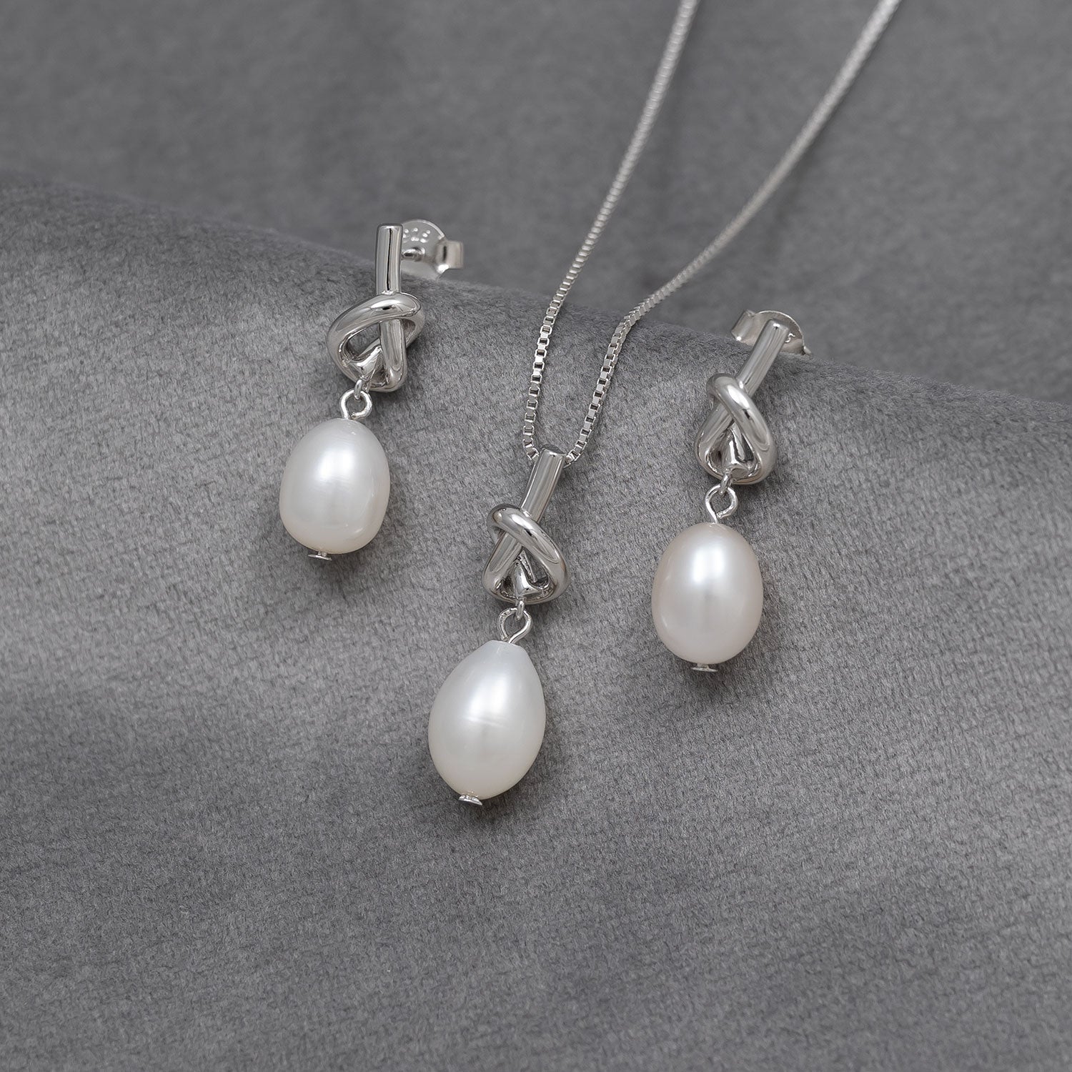 Sterling Silver Knot Pearl Pendant
