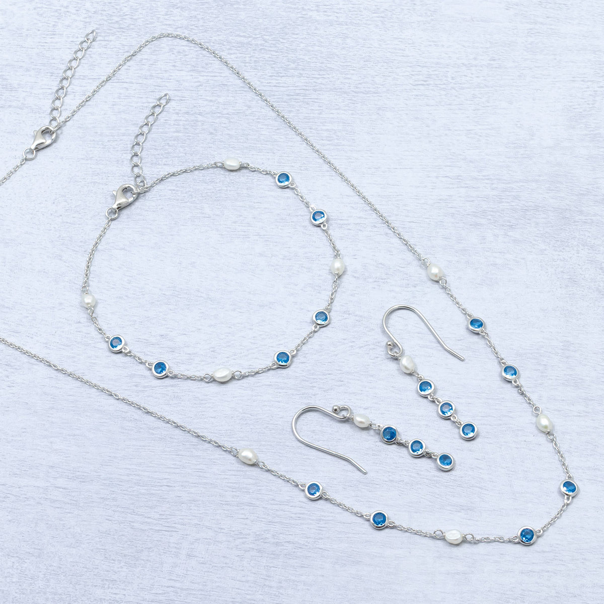Silver Freshwater Pearl and Blue Cubic Zirconia Chain Necklace