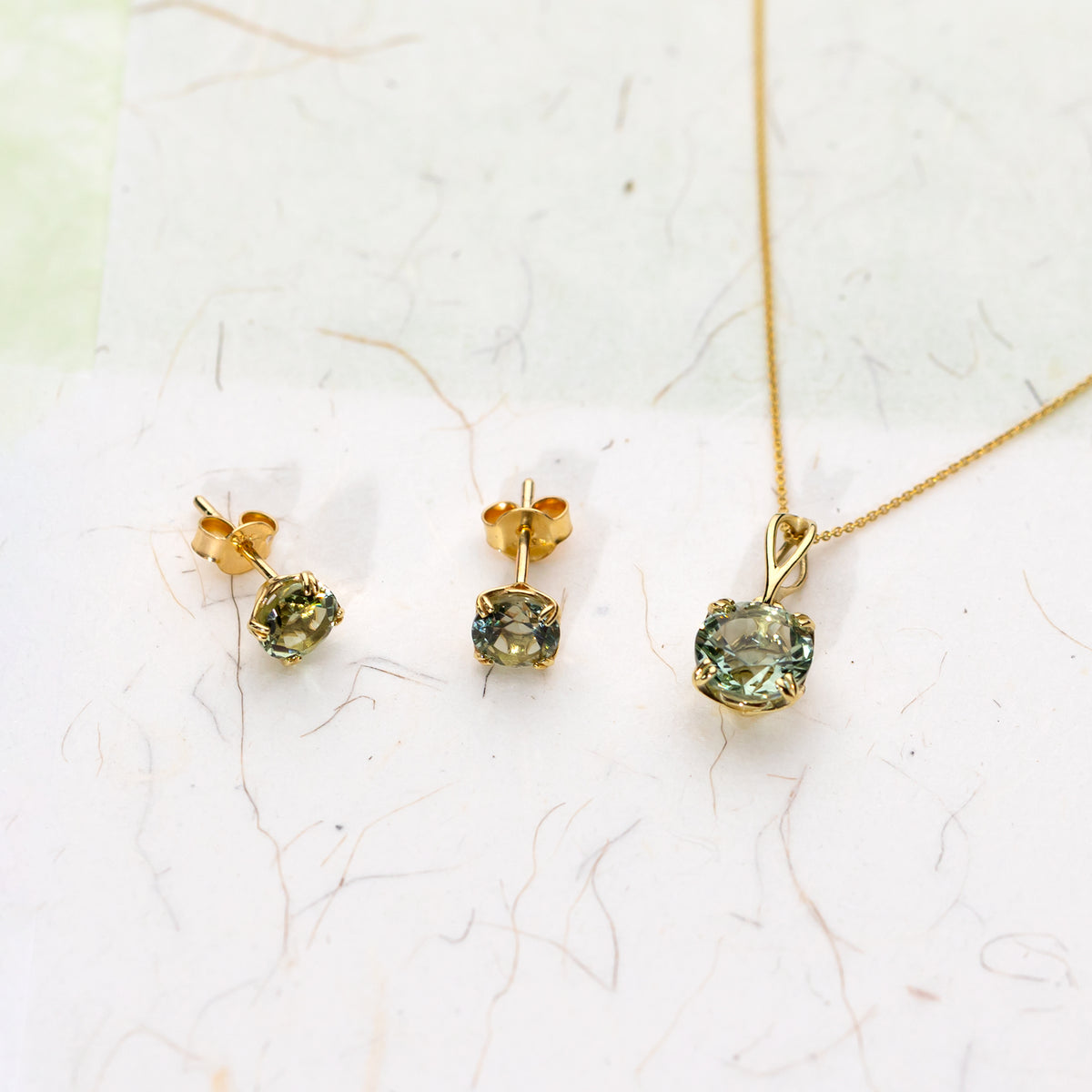 9 Carat Gold Green Amethyst Solitaire Pendant